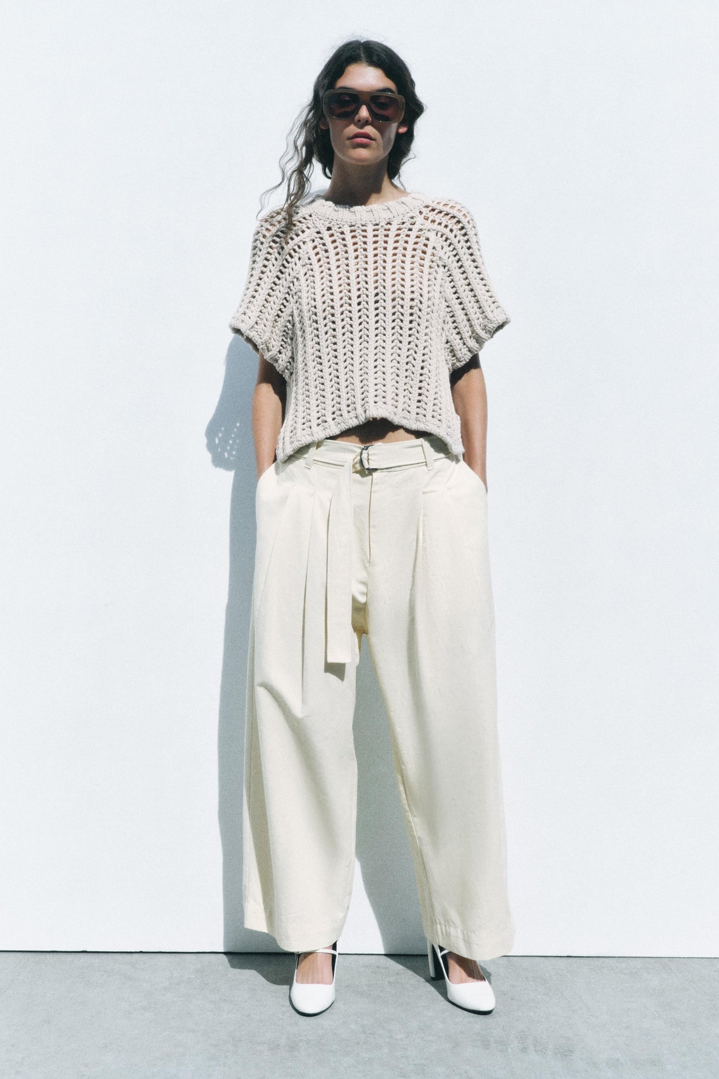 THICK KNIT TOP WITH SIDE TIES