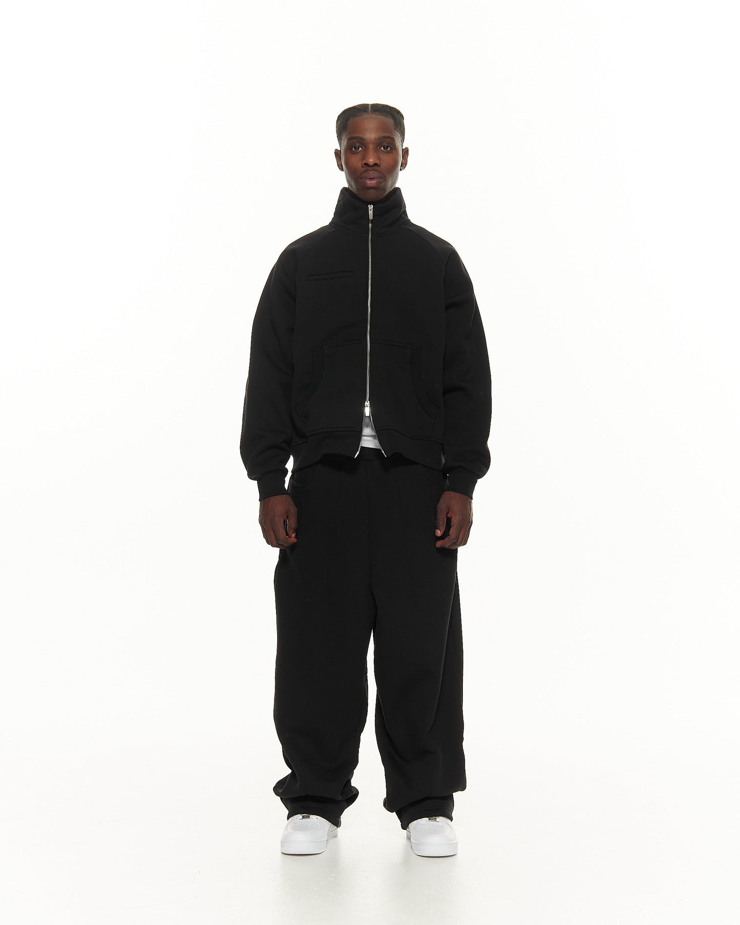 COZY TRACK JACKET – BLACK