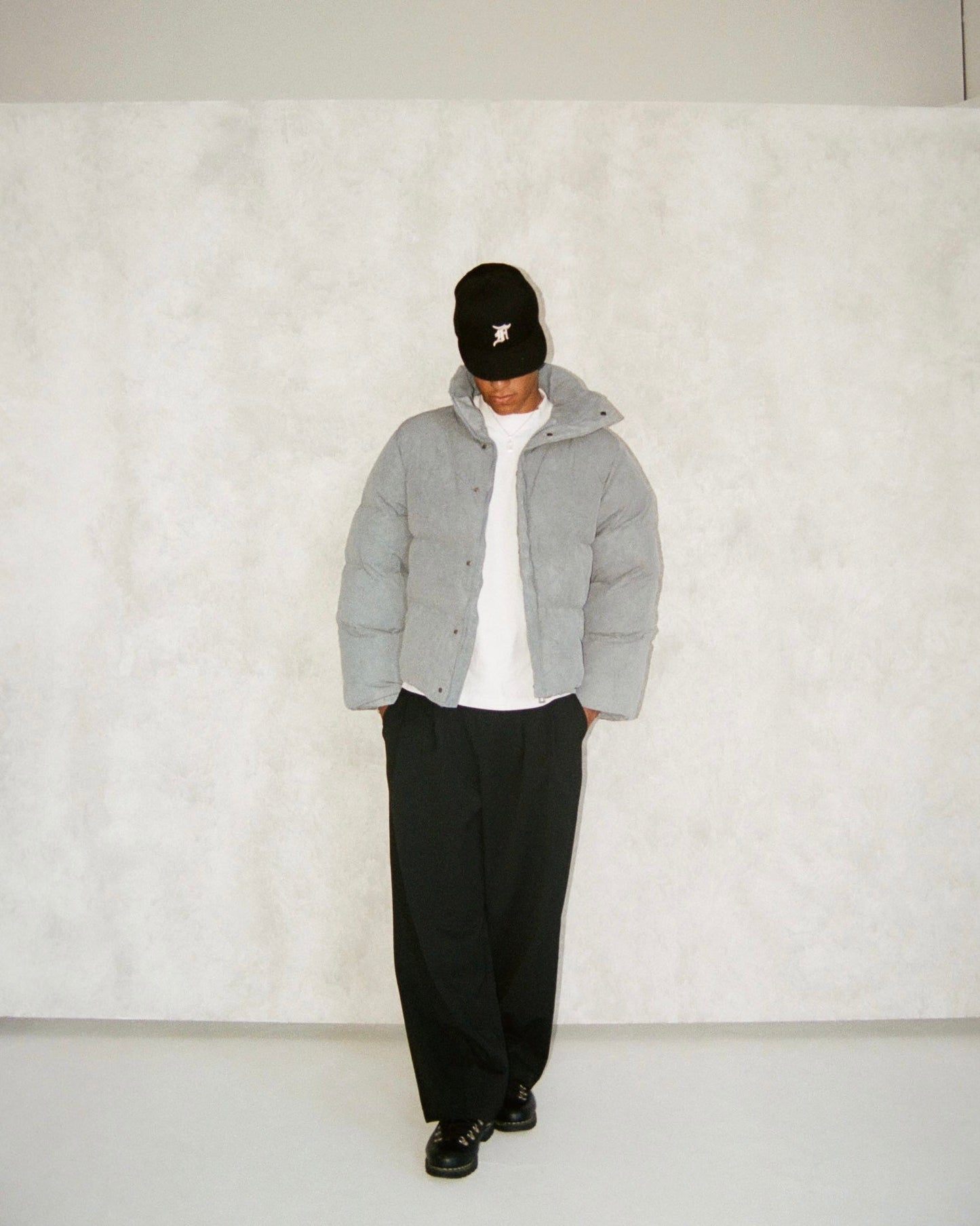 PUFFER JACKET – GREY