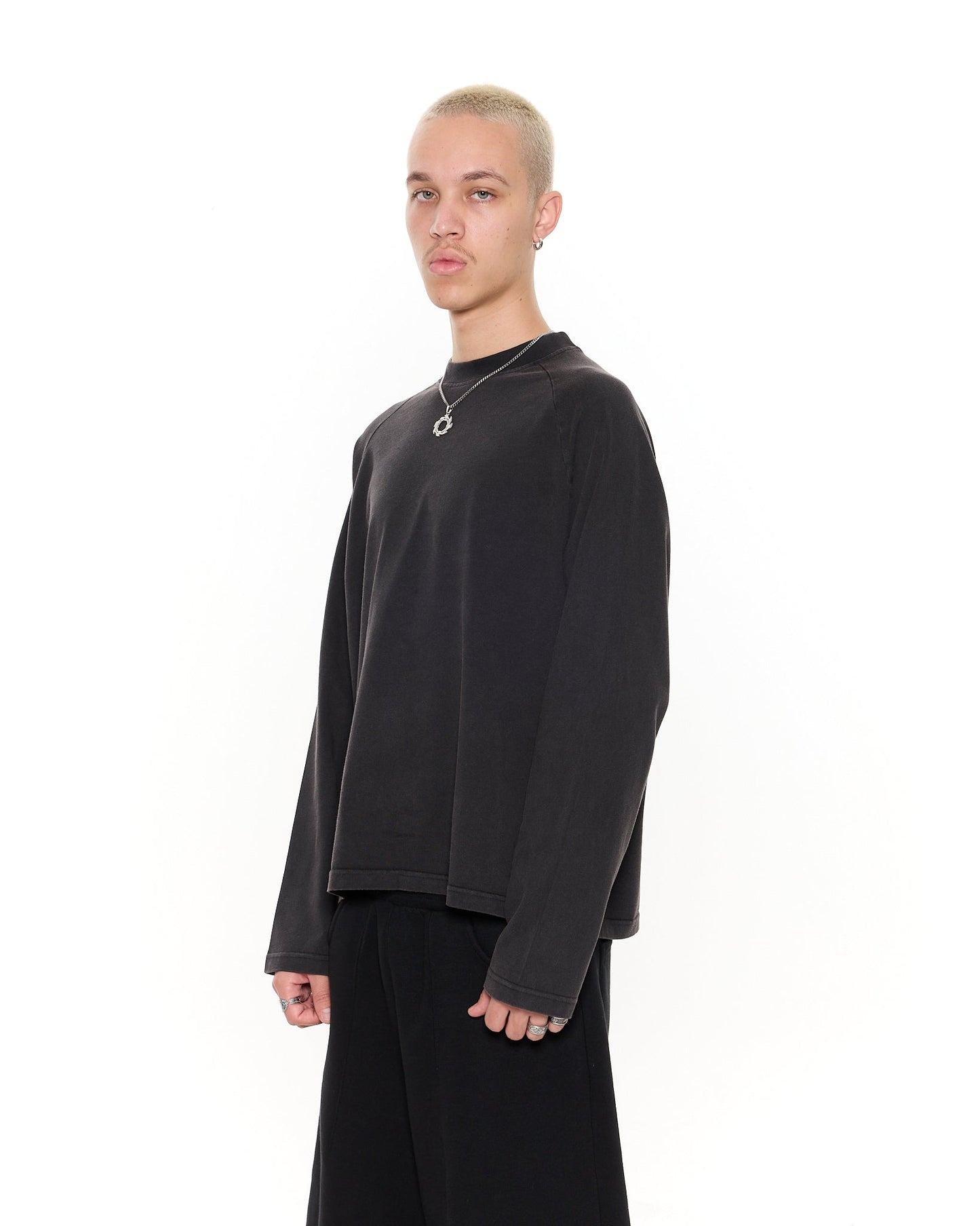 LONG SLEEVE T-SHIRT – FADED BLACK
