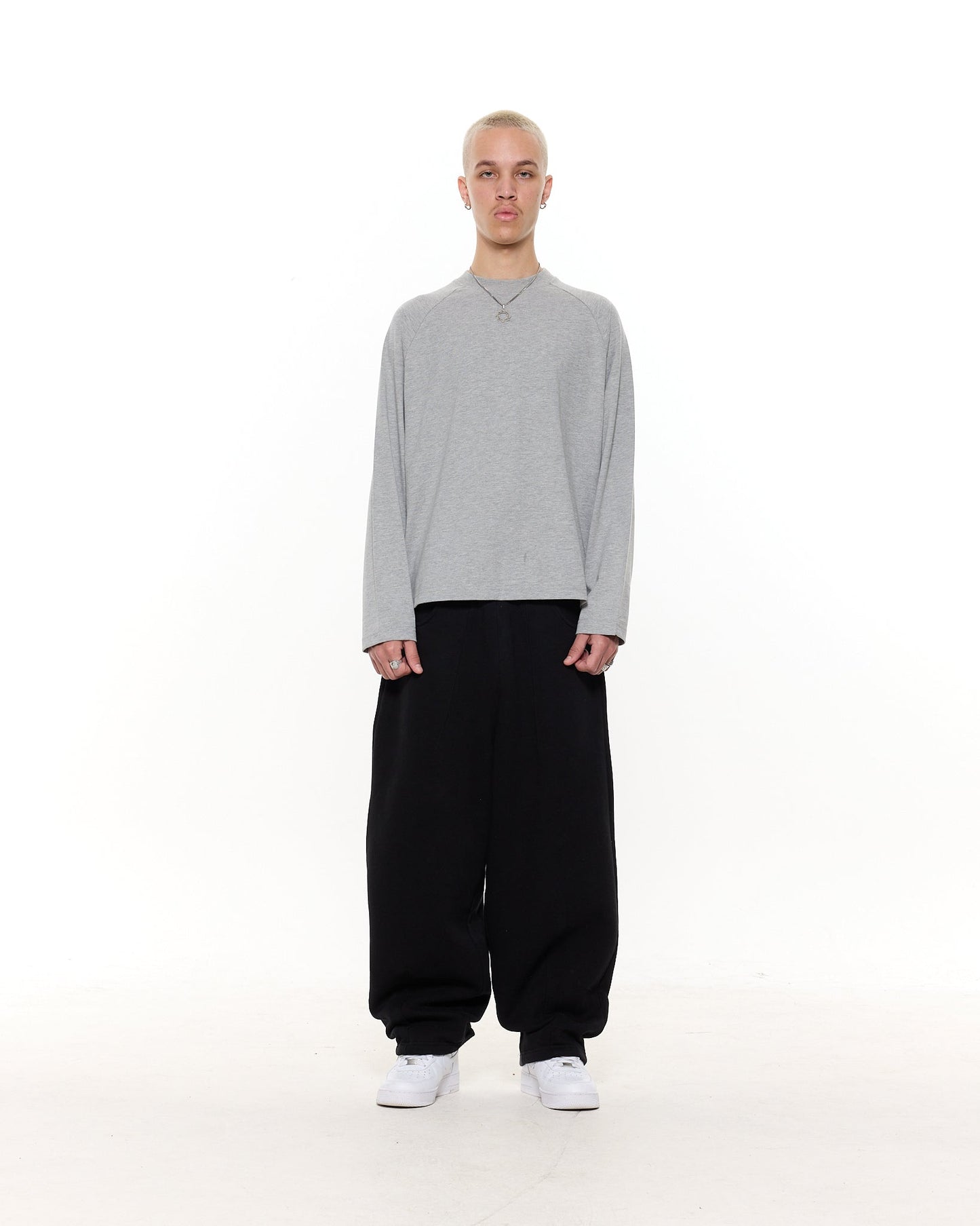 LONG SLEEVE T-SHIRT – GRAY