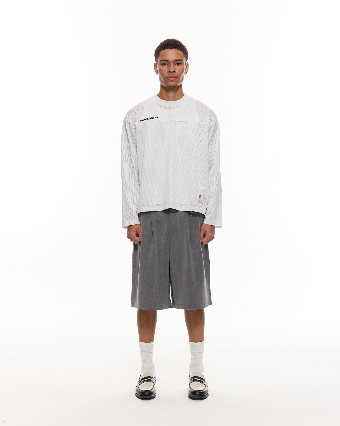PLEATED SHORTS – GRAY