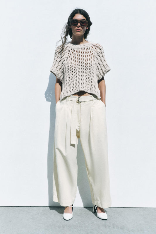 THICK KNIT TOP WITH SIDE TIES