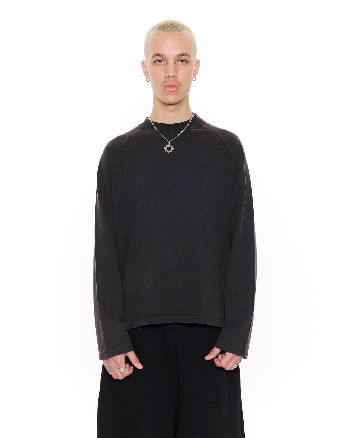 LONG SLEEVE T-SHIRT – FADED BLACK