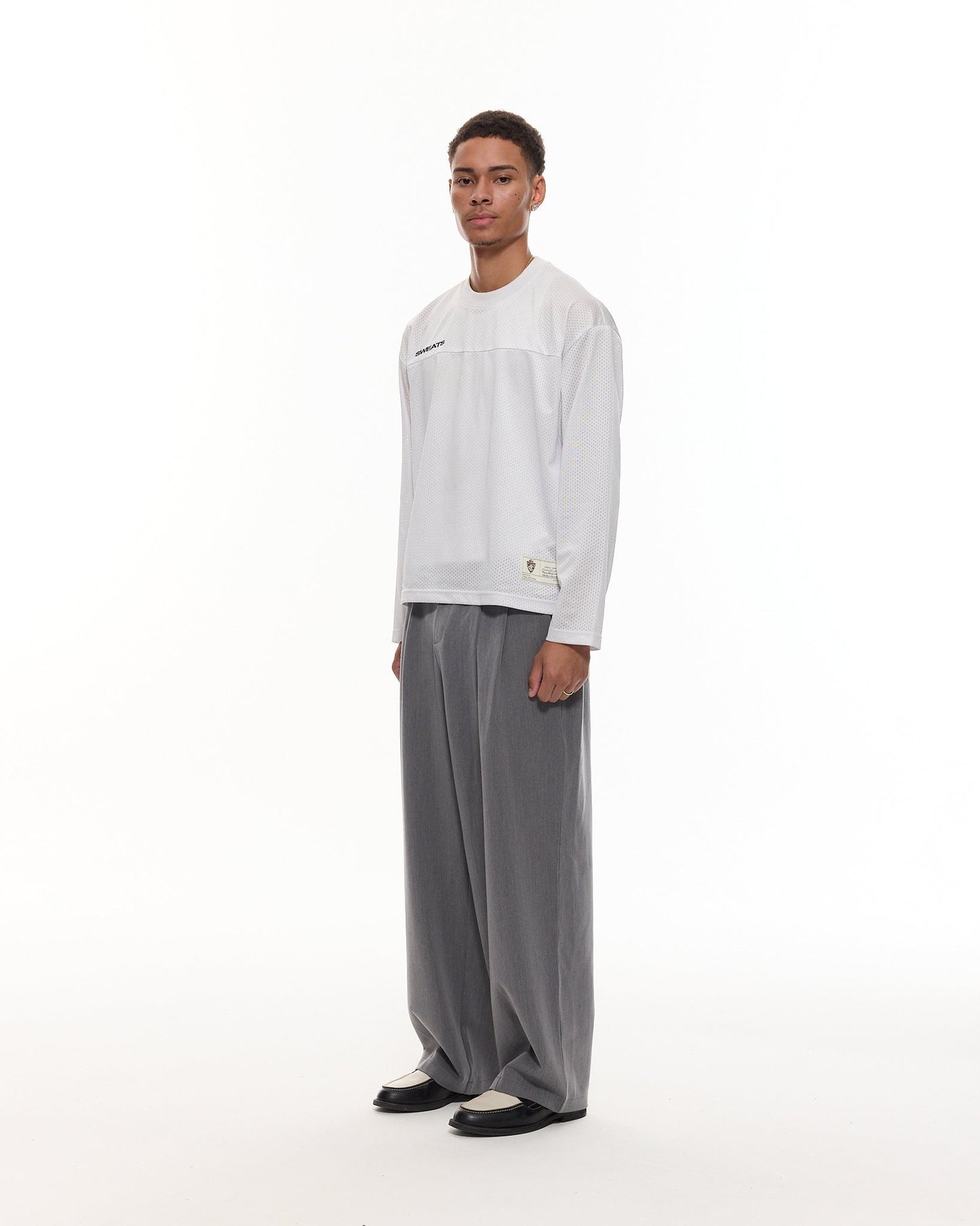 PLEATED PANTS – GRAY